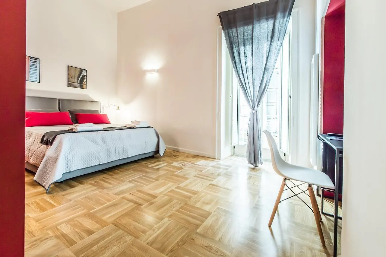 Dama Suite Naples