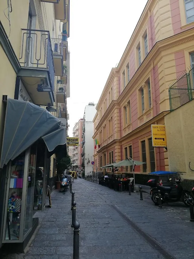 Dama Suite Naples Italy