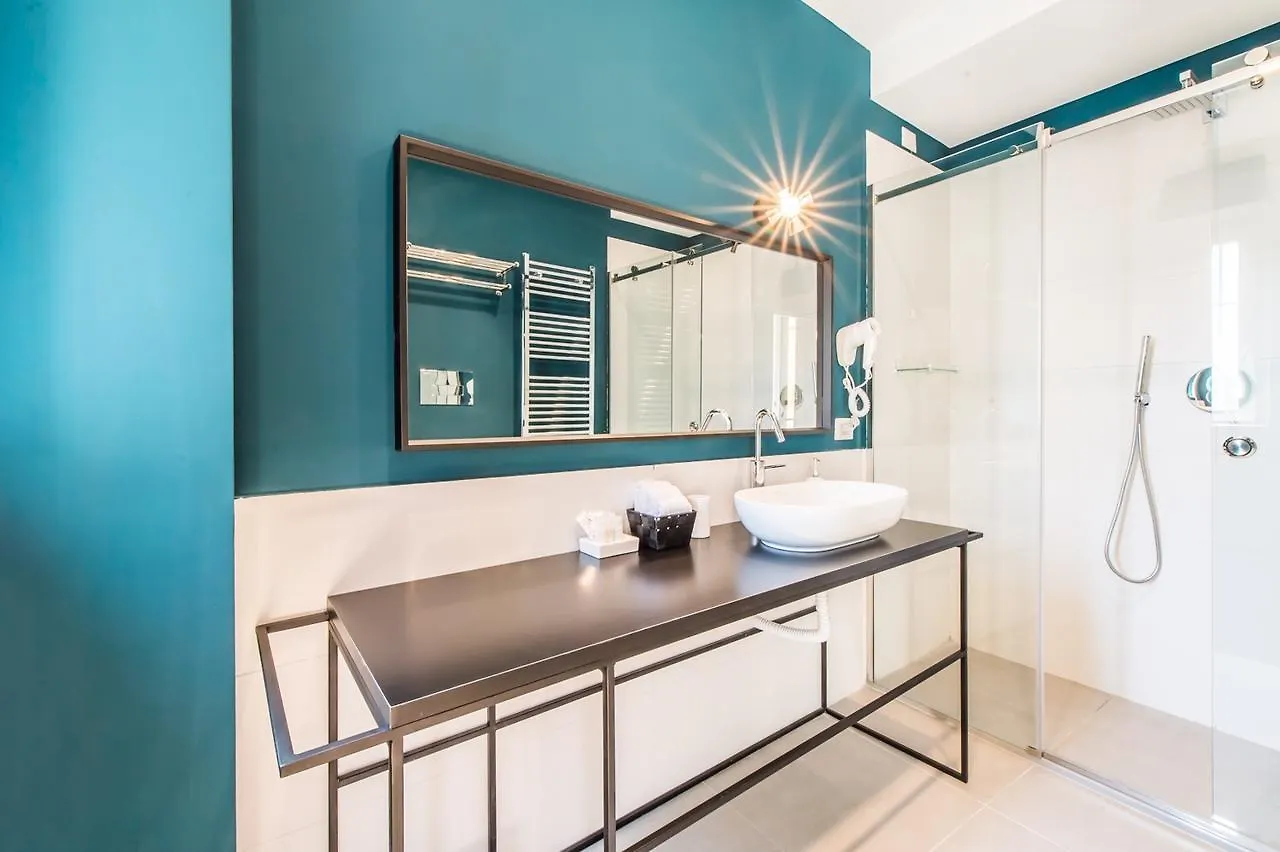 Dama Suite Naples