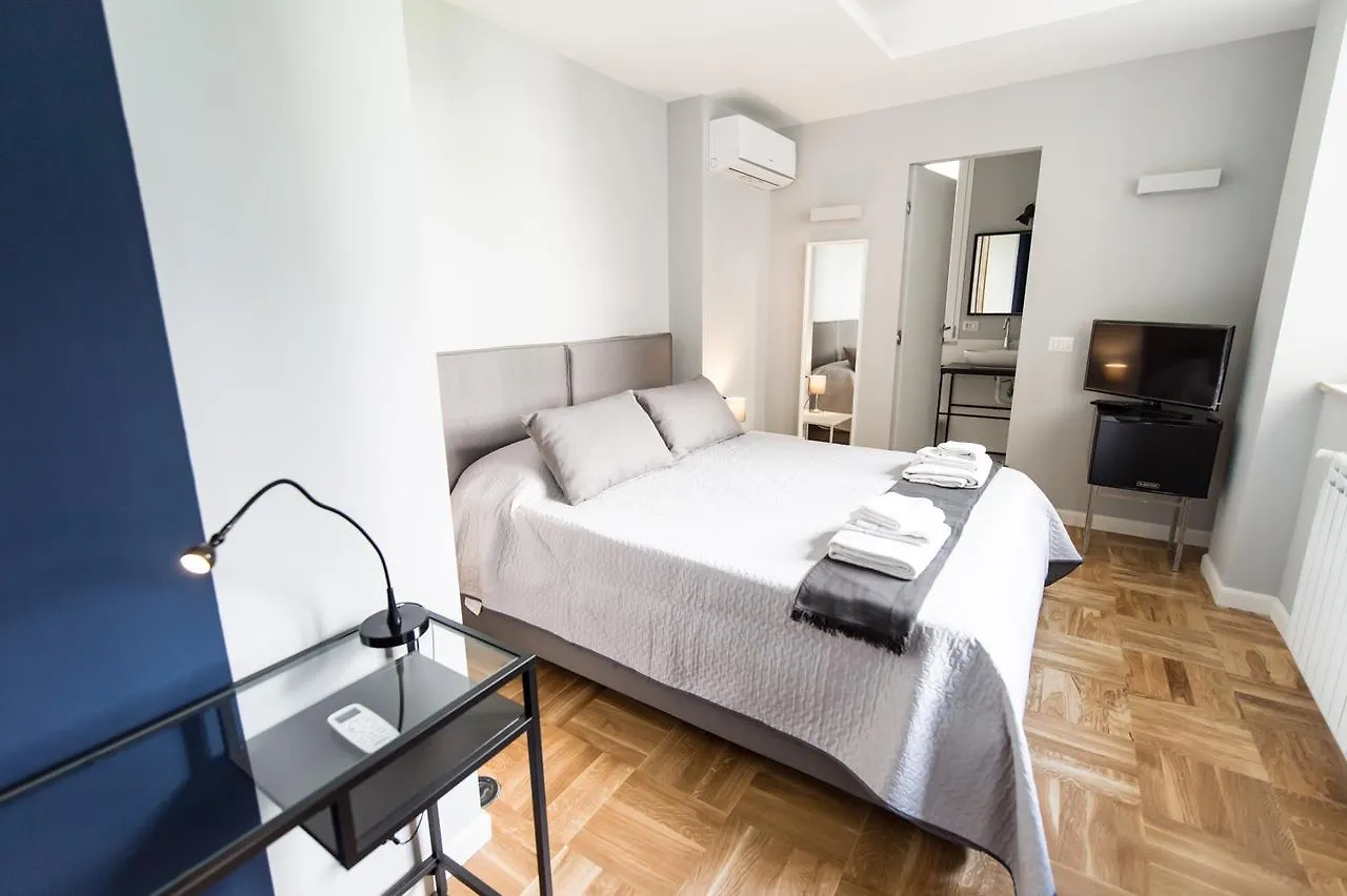 Dama Suite Naples Italie