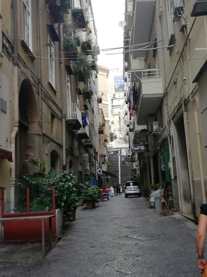 Dama Suite Naples Couette-café