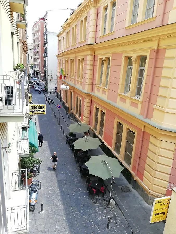 Dama Suite Naples