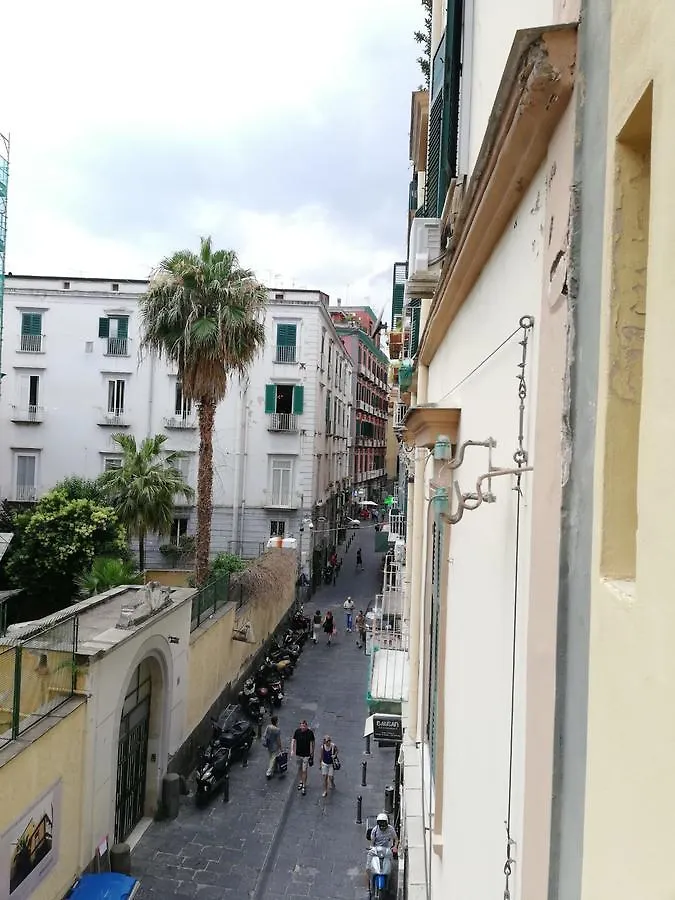 Couette-café Dama Suite Naples